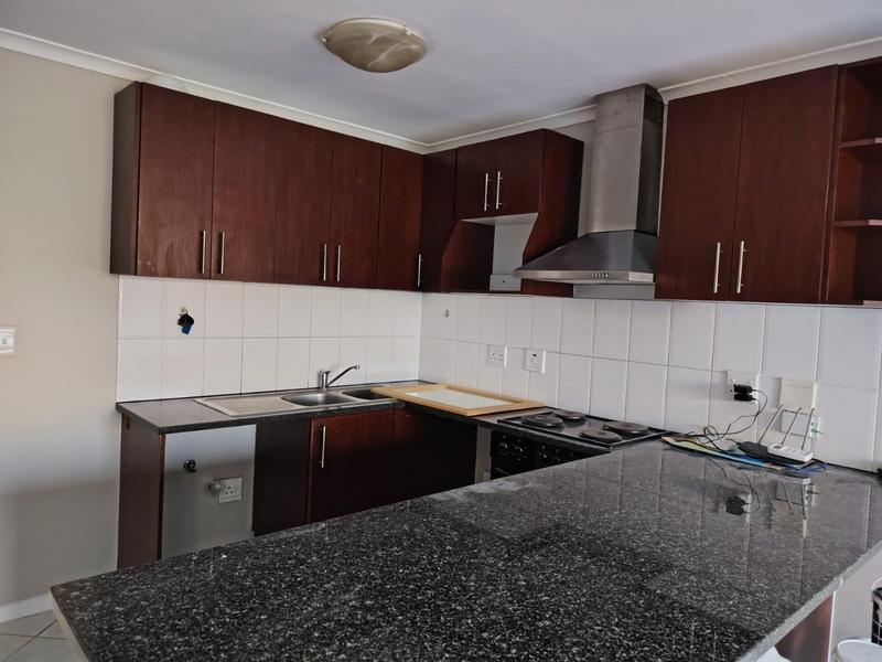 To Let 3 Bedroom Property for Rent in Somerset West Western Cape